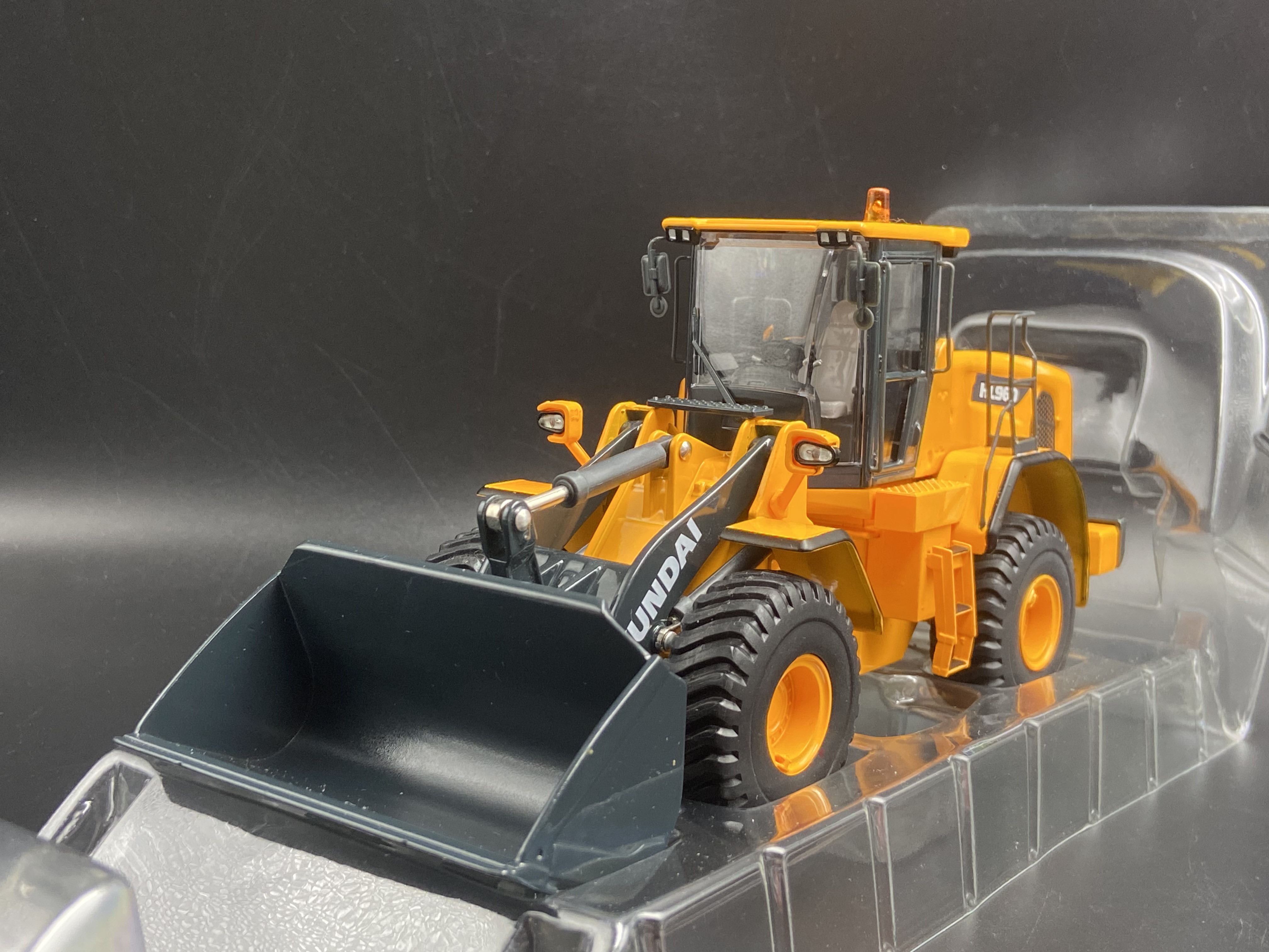 原厂 1:35 HYUNDAI HL960 现代 装载机 挖掘机合金工程车铲车模型
