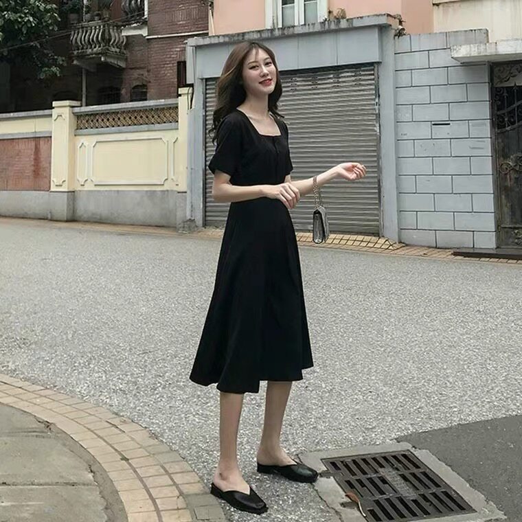 哺乳连衣裙夏季时尚辣妈款喂奶衣服夏装外出法式小黑w裙产后女装