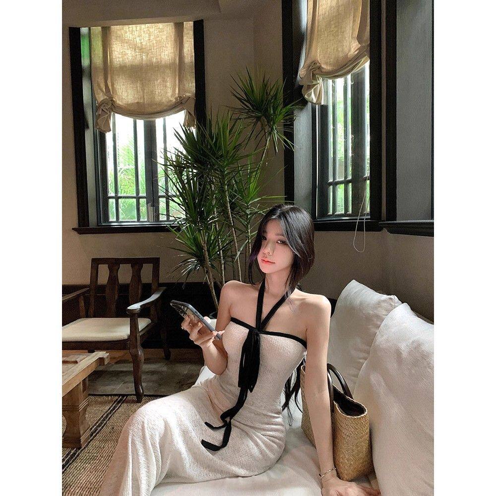 夏季法式时髦收腰显瘦露肩抹胸长裙海边度假风黑白绑带挂脖连衣裙