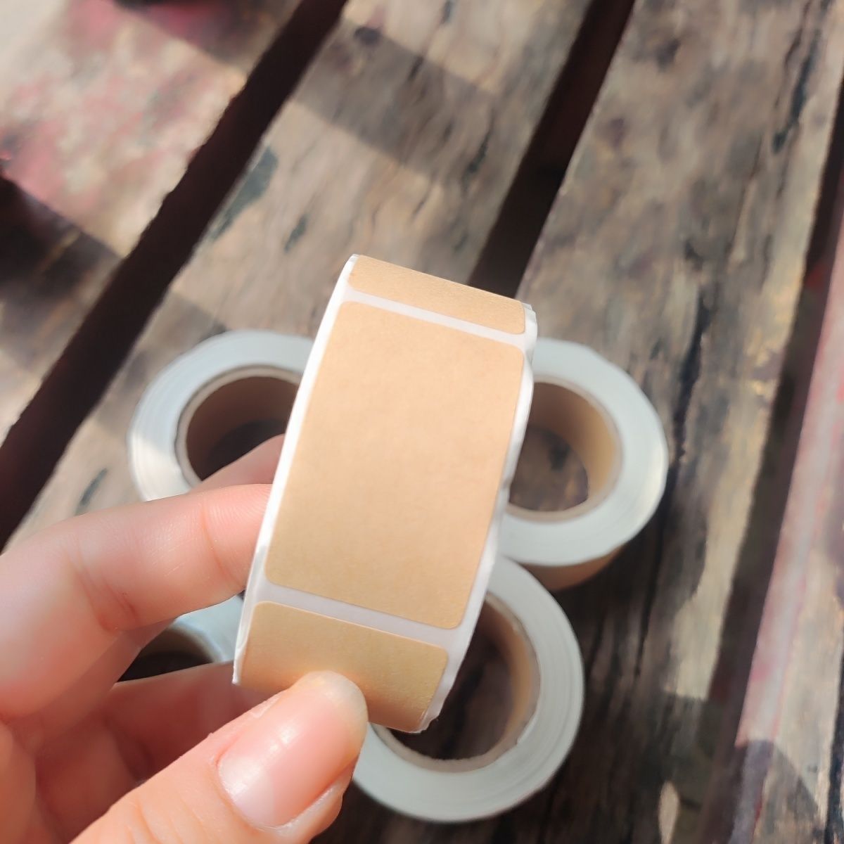 牛皮纸自粘可撕取件码标签