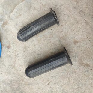 手推式播种机零件犁铧拨土伐玉米小麦施肥轮压土轮拉环支架把套等