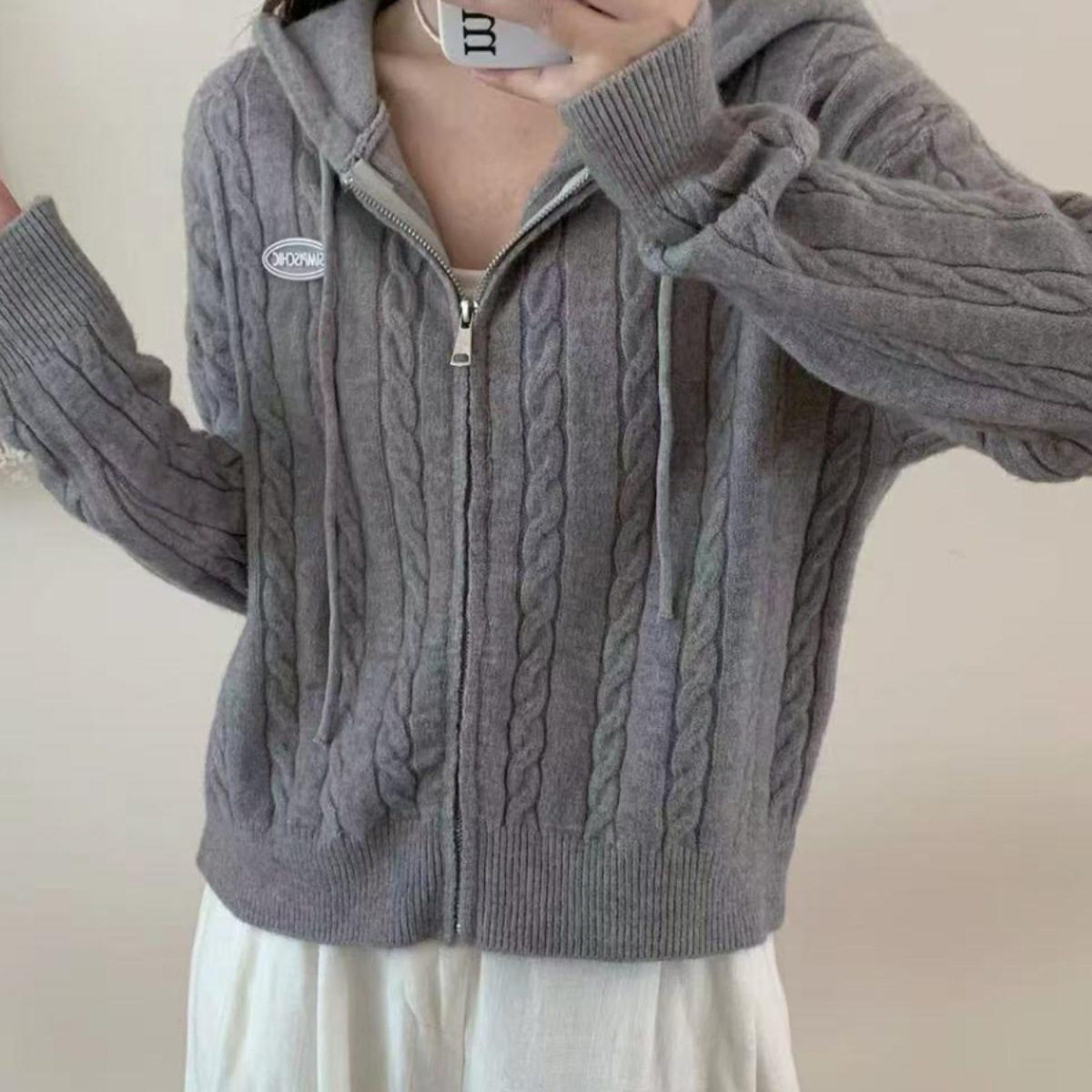 麻花连帽针织开衫灰色上衣女秋冬新款宽松慵懒风显瘦短款毛衣