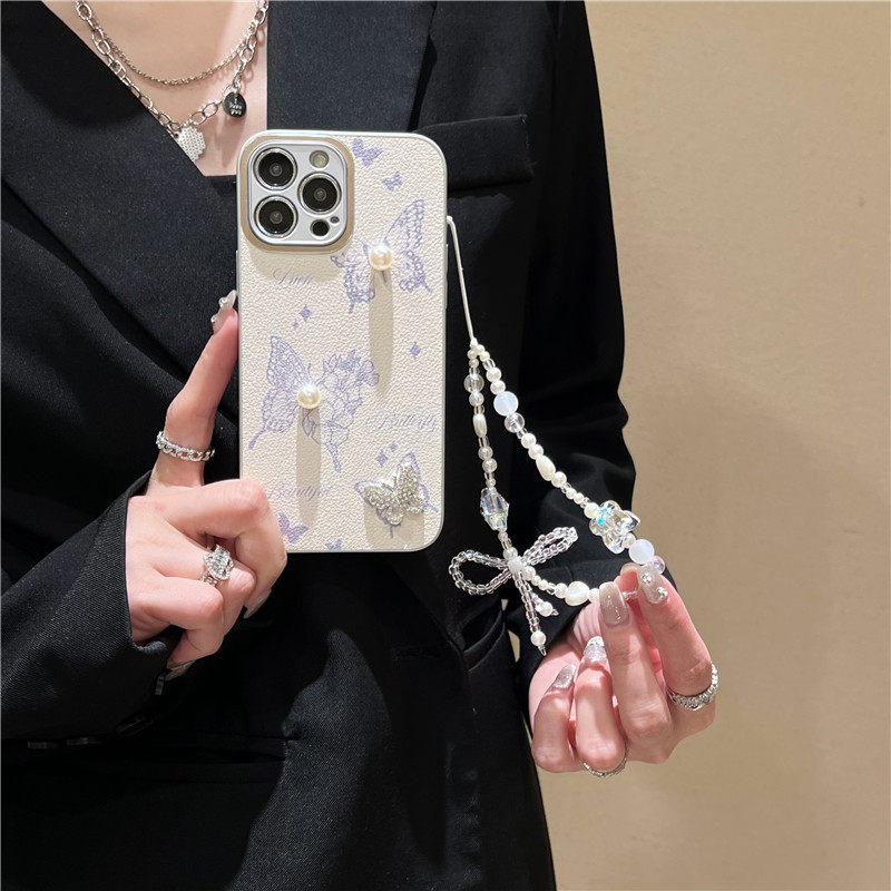 金属圈皮质立体珍珠蝴蝶适用于iPhone16ProMax手机壳苹果14高级感15华为mate60p女p60手链magic6新款全包防摔