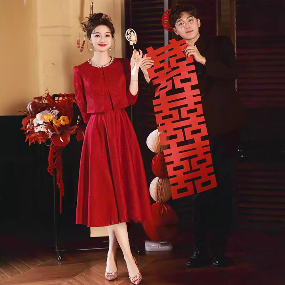 敬酒服新娘2025新款红色订婚礼服裙高级感结婚回门便装小个子春季
