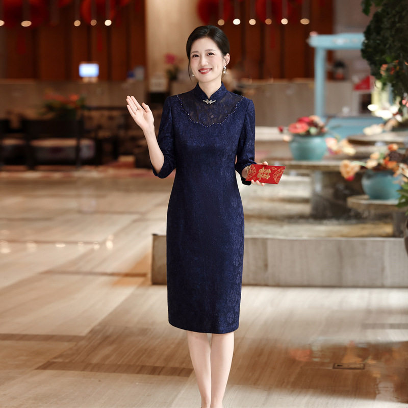 2026秋新款礼服蓝色蕾丝旗袍中式婚宴喜妈妈喜婆婆连衣裙日常可穿