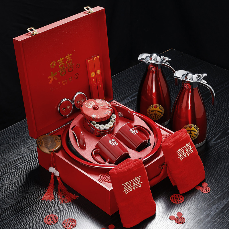 陪嫁物品女方高档嫁妆行李箱结婚长明灯陪嫁套装全套备婚用品大全