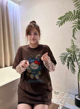 训宝新款重工刺绣美式易拉罐汽水kitty图案短袖慵懒微胖T恤女上衣