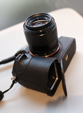 适用索尼A7M3 A7R3保护套A7r4a A73A7R4A9II相机包真皮底座牛皮套