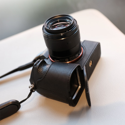 适用索尼A7M3保护套A9真皮底座