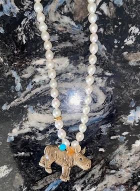 Tus Ojos Infalibles珠光宝宝气”睡美人蓝松石黄水晶与手绘犀牛