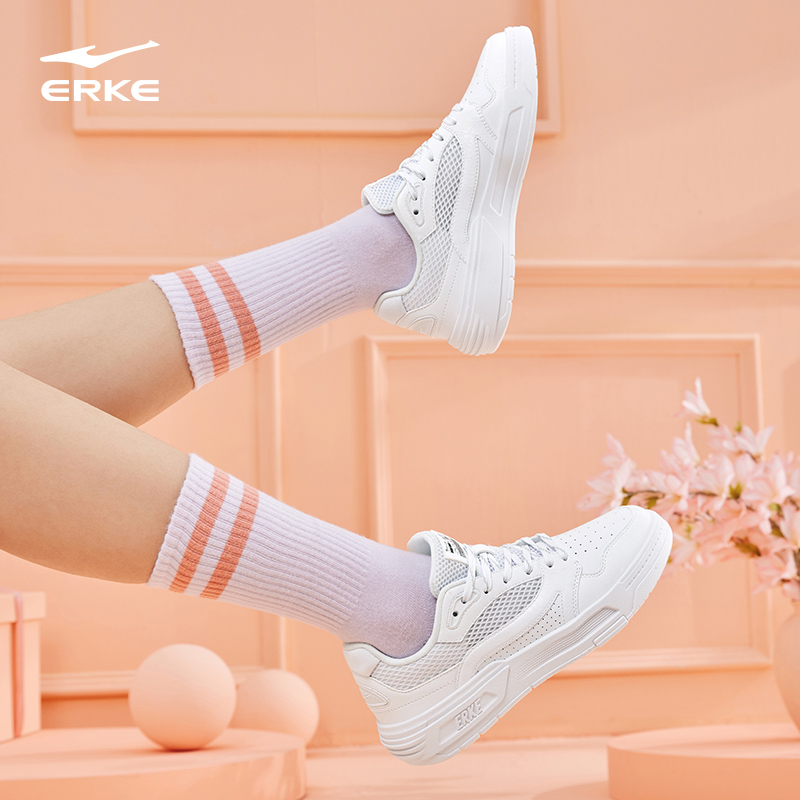 鸿星尔克拼接系带女低帮网面2022