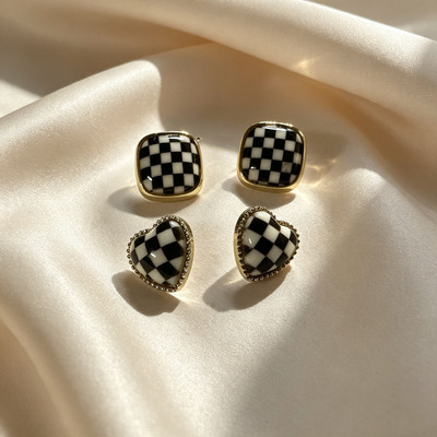 小众设计感棋盘格耳钉复古耳环欧美简约时尚百搭金属银针耳饰女潮