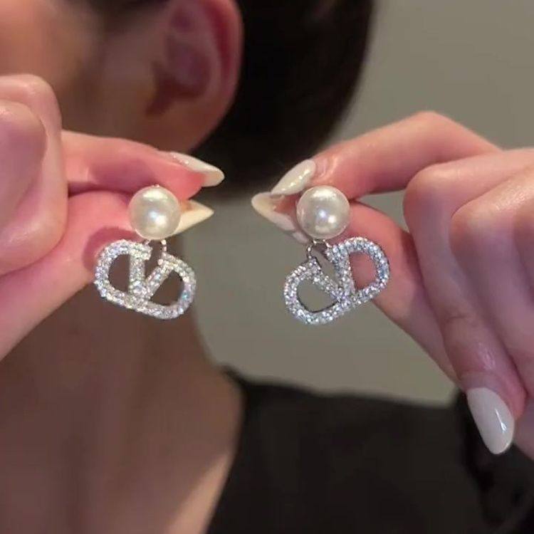 小香风珍珠耳钉女小众设计独特气质耳环2025新款爆款耳饰,饰品/流行首饰/时尚饰品新,耳环,淘宝优惠券,粉丝福利购,淘宝优惠卷