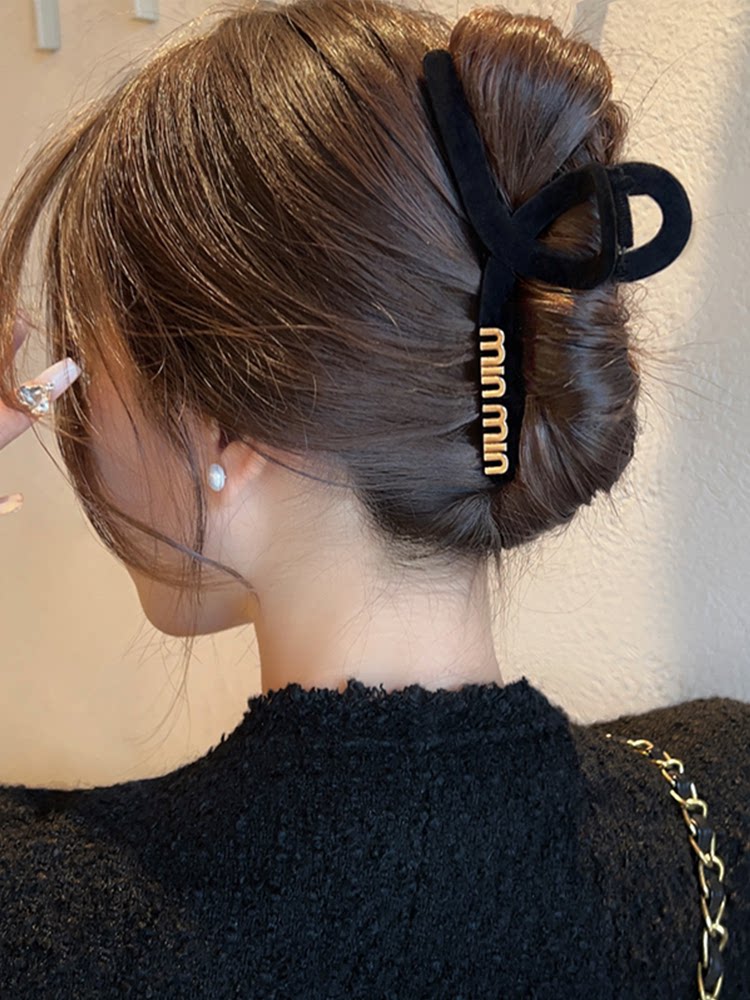 抓夹大号黑色丝绒鲨鱼夹高级感发夹女后脑勺2022新款秋冬头饰夾子