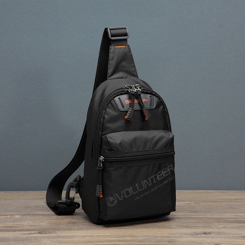 夏季时尚休闲斜挎包胸包男