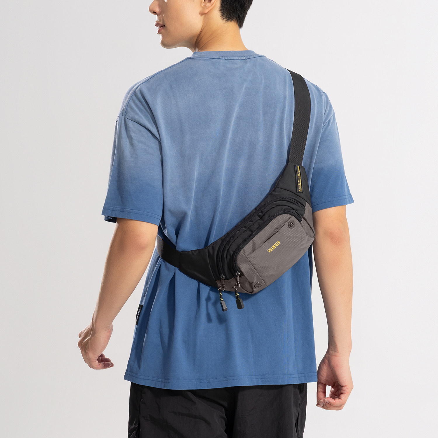 华朗迪尔男士腰包运动斜挎包轻便户外骑行包多功能防泼水小包胸包