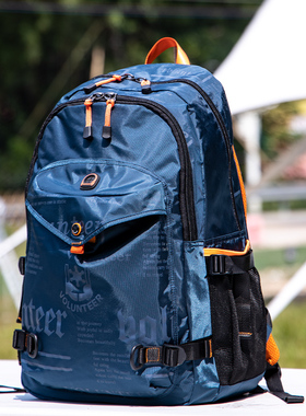 2026新款休闲双肩包男15英寸笔记本电脑包大容量旅行背包学生书包