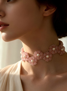 法式轻奢粉色米珠花朵choker透粉色卡脖 时尚饰品百搭