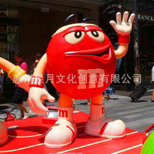 玻璃钢公仔雕塑定制商场美陈门店迎宾卡通m豆公仔景观装饰摆件