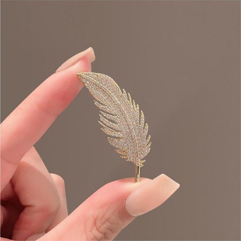 1莱牌折店柜清仓羽毛胸lt女奥特斯品扣撤捡漏轻奢针outes配饰