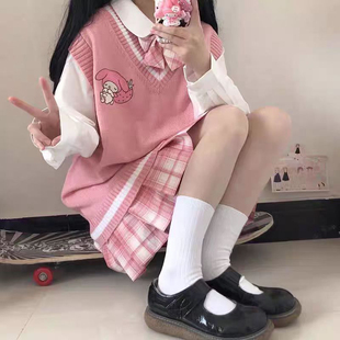 2024刺绣日系软妹马甲v领针织衫女夏学院风玉桂狗jk可爱背心毛衣