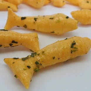 小鱼酥锅巴大包装 膨化食品火锅店KTV自助餐前免费小零食 4.7斤散装