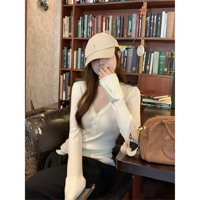 v领纽扣长袖针织衫毛衣女打底衫