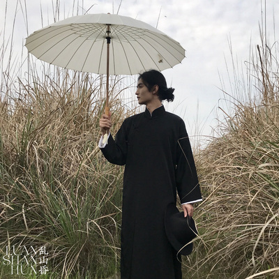 民国长袍乱山昏盘扣新中式