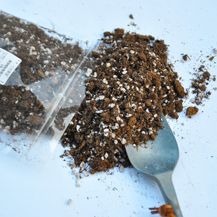 食虫植物专用土捕蝇草猪笼草茅膏菜瓶子草基质赤玉植金石泥炭水苔