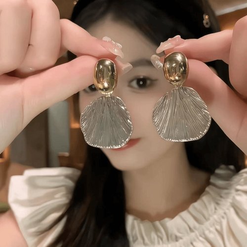 银色金属贝壳耳钉2025新款爆款轻奢高级感气质冷淡风耳圈耳环耳饰
