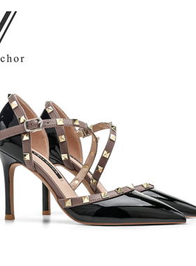 2024新款包头细跟铆钉时装凉鞋女性感尖头鞋一字带百搭黑色高跟鞋