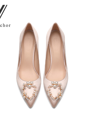 婚鞋女2024新款新娘结婚纱伴娘鞋性感百搭尖头细跟少女裸色高跟鞋