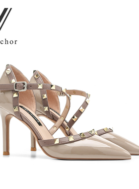 2024新款包头细跟铆钉时装凉鞋女性感尖头鞋一字带百搭裸色高跟鞋