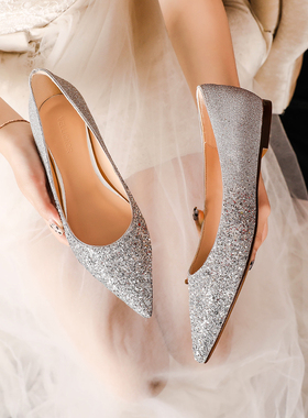 婚鞋女2024年新款伴娘新娘结婚鞋尖头平底婚纱敬酒银色高跟婚礼鞋