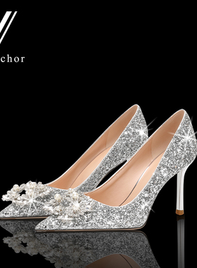 婚鞋女2024年新娘伴娘结婚鞋婚纱水钻尖头细跟秀禾银色亮片高跟鞋