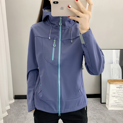 软壳衣女一体复合绒防泼水防风户外运动时尚多口袋连帽冲锋衣外套