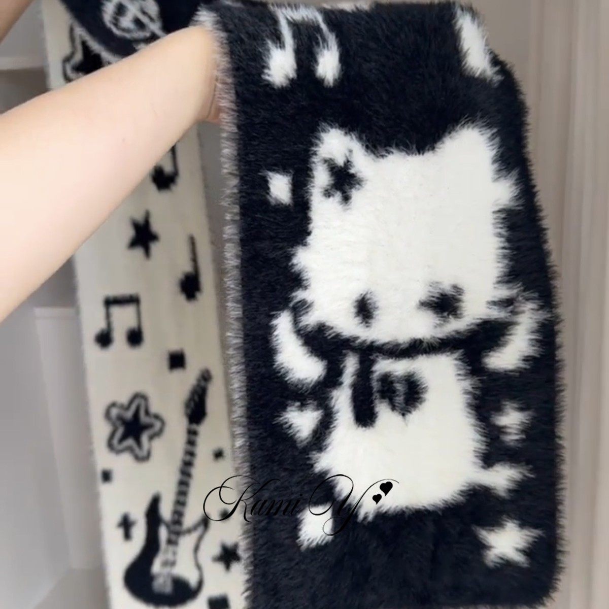 日系猫咪吉他双色针织围巾女秋冬氛围感百搭保暖防风防寒围脖学生