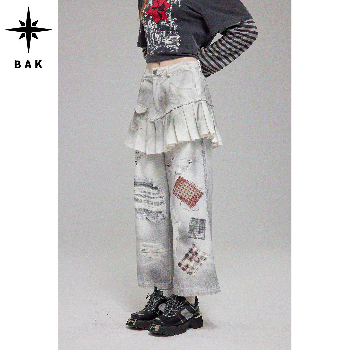 BAK原创设计 “尘封折痕”假两件数码印花喷脏水洗百褶裙裤女长裤