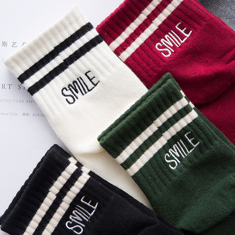 袜子女中筒袜ins潮秋季纯棉日系韩版学院风运动袜春秋款字母短袜