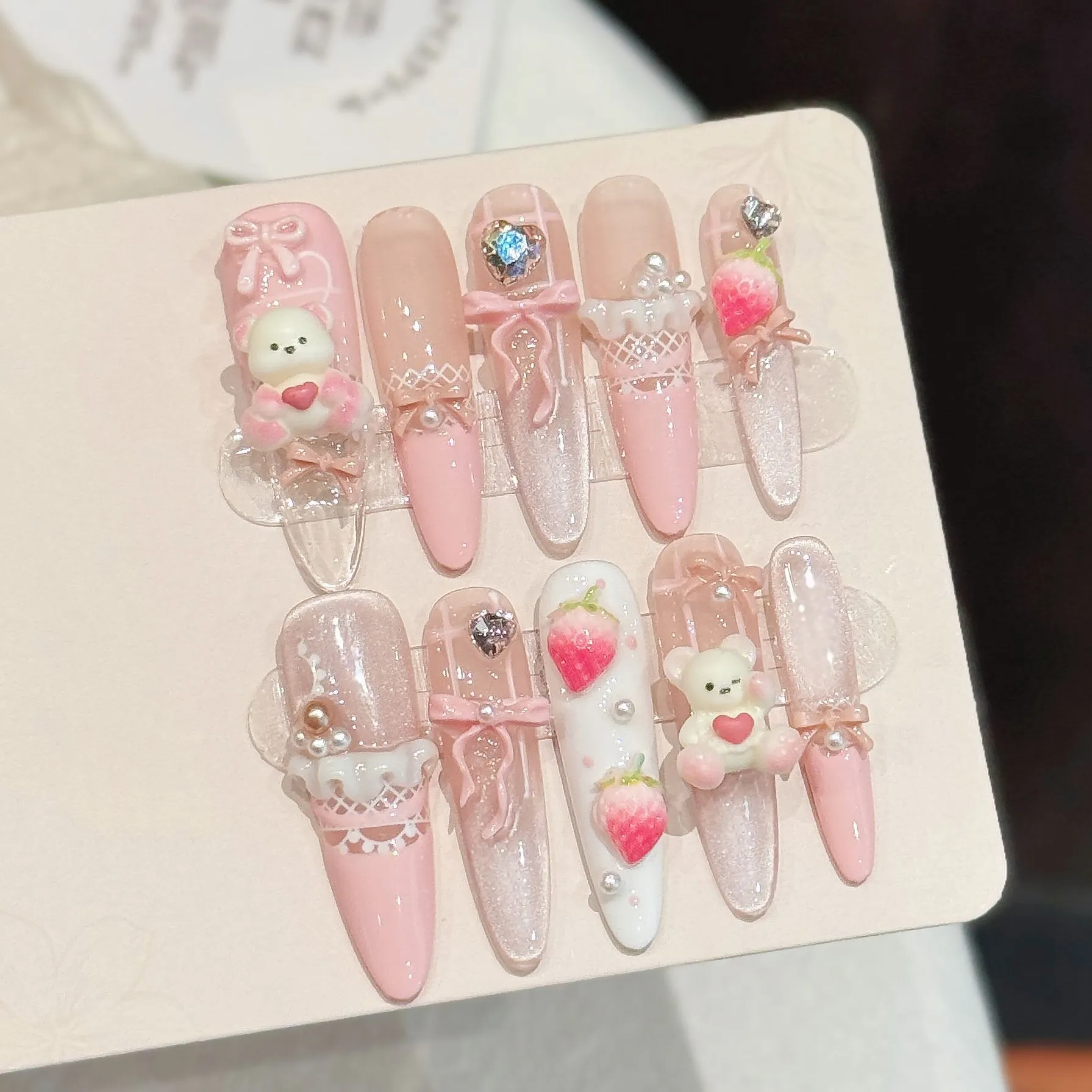 艺禾穿戴甲【草莓小熊】梦幻粉卡通小熊心可爱显白长款穿戴甲,彩妆/香水/美妆工具,穿戴甲/甲片,淘宝优惠券,粉丝福利购,淘宝优惠卷