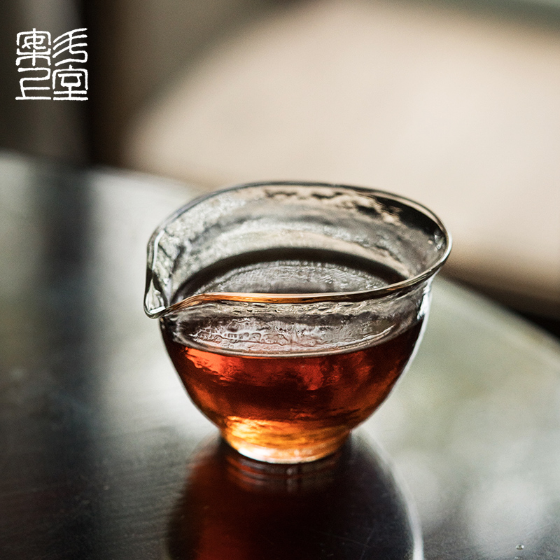 斗室案上纯手工吹制功夫茶公道杯