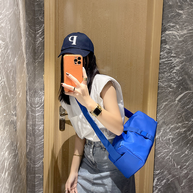 八妹运动健身吐司包女防水训练包大容量休闲牛津布单肩斜挎旅行包