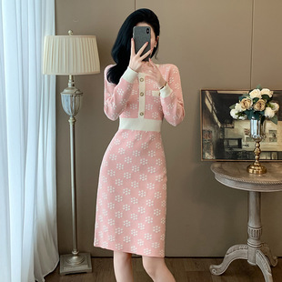 小香风秋季女装长袖针织连衣裙女气质长袖中长款打底粉色毛衣裙子