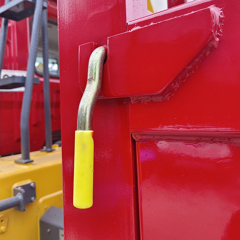 高栏半挂车马槽钩子把手大箱东风