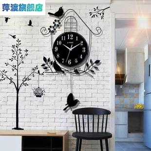新款 装 创意时尚 钟表挂钟客厅现代简约个性 饰家用壁挂时钟灯挂墙表