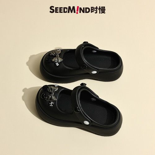 时慢2026玛丽珍洞洞鞋女夏厚底外穿超火黑色爱心两穿半包头凉拖鞋