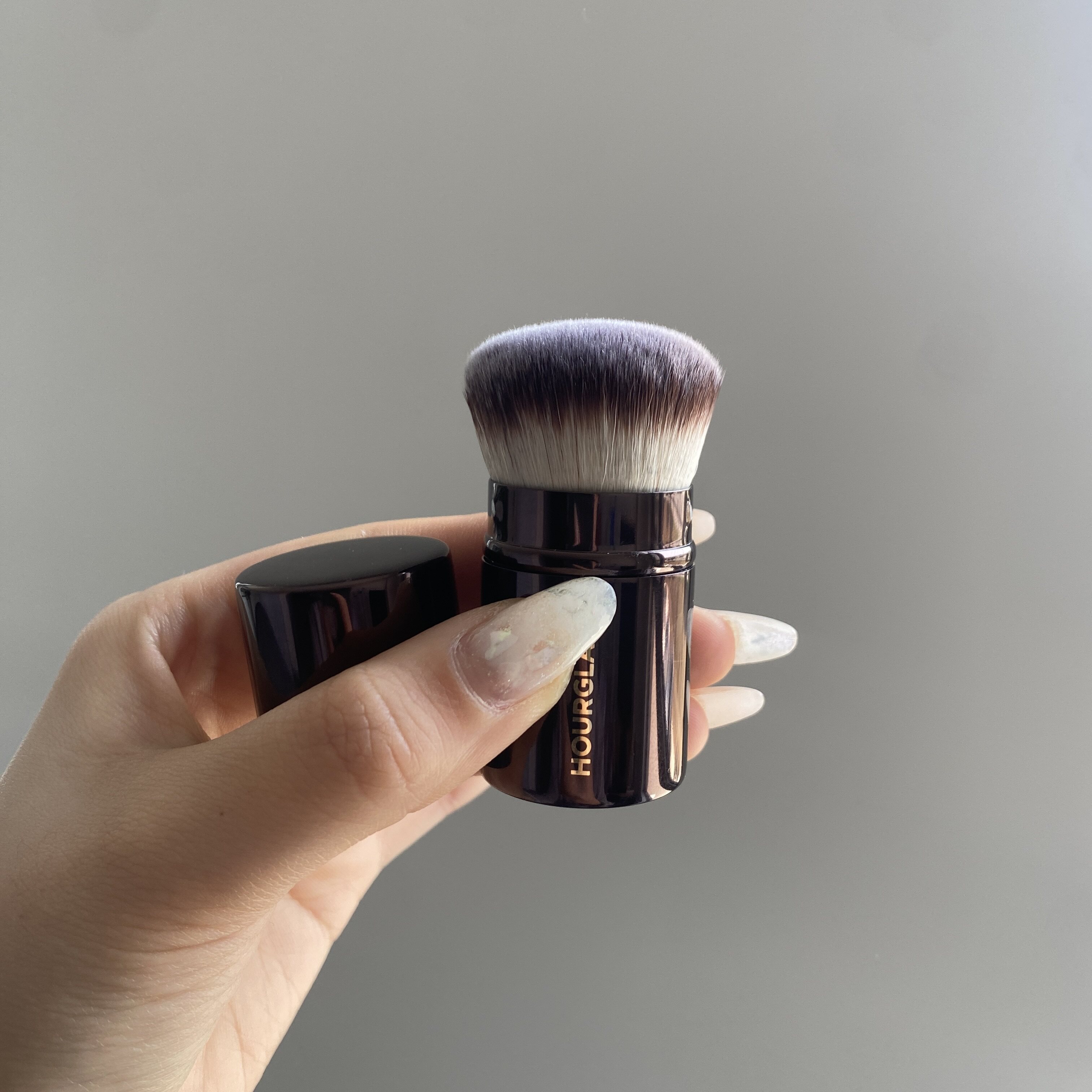 Hourglass小胖墩便携粉化妆刷