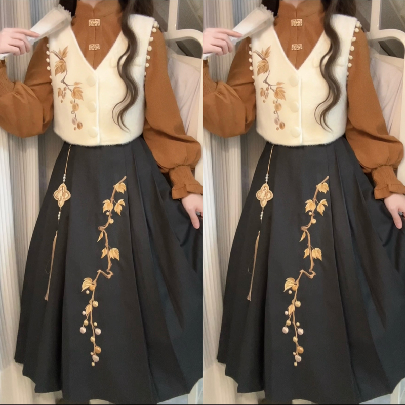 设计师的礼物原创枫叶汉服女中国风改良汉元素马甲秋冬新中式套装