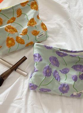 1pc Fashion Relief Flowers Print Cosmetic Bag Washing Bag L