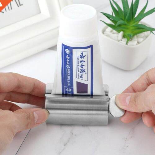 2 Pieces Toothpae Squeezer Portable Travel Use Detachable